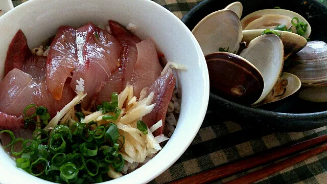 天然ブリの十穀米丼～新生姜添え、蛤の酒蒸し|ひなっこ。さん