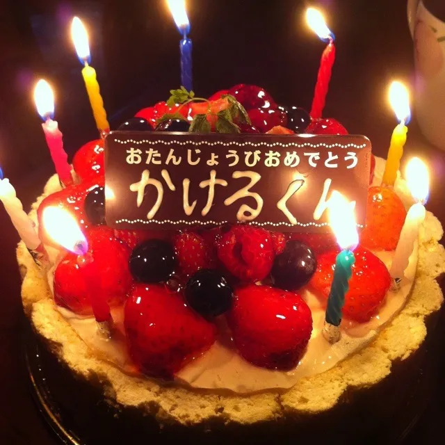 9歳の誕生日ケーキ🎂|tomocarat.さん