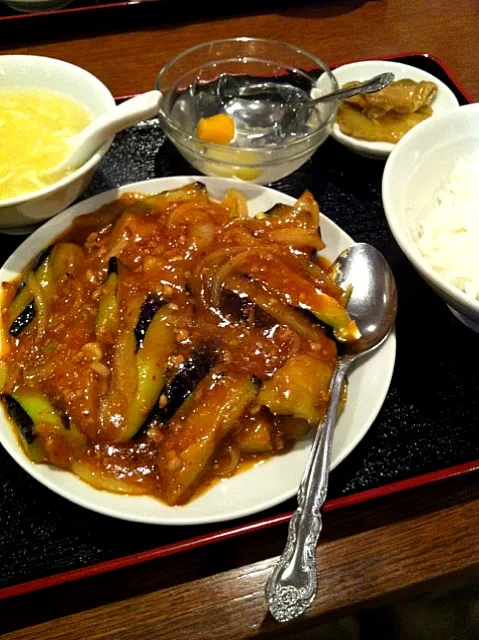 マーボーナス定食。|ふじたさん