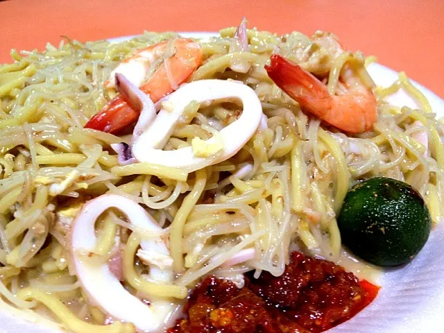 fried prawn hokkien noodles|willzさん