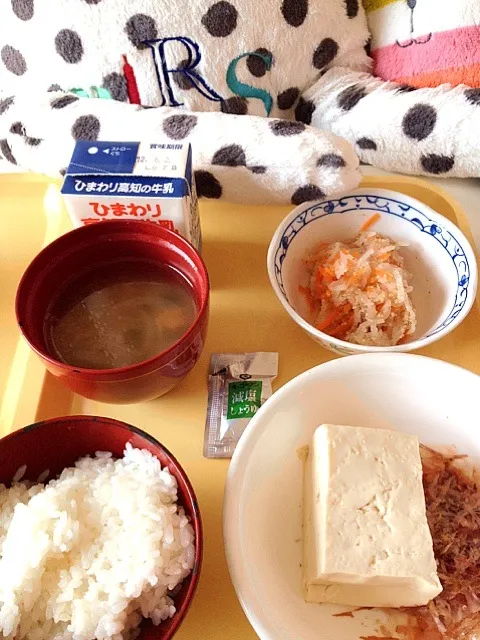 Snapdishの料理写真:病院の朝ごはん|mari miyabeさん