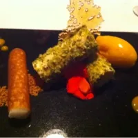 Deconstructed goats cheese cake w apple foam|monique bさん