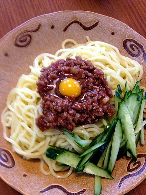 Snapdishの料理写真:今日のお昼は、ジャージャー麺(^ー゜)|かまさん