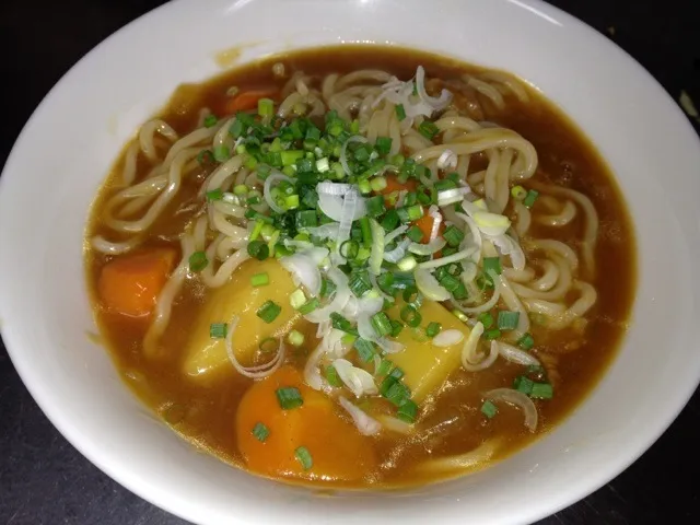 今日の賄い昼麺はカレーうどん|城ヶ岳360°さん