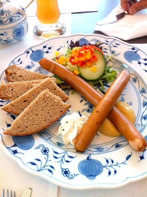 Sausages @ Meissen's Café|sacoさん