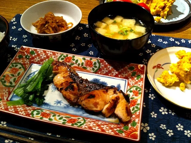 鰤の醤油麹焼き  カボチャサラダ   切り干し大根の煮物  味噌汁   トマト|高田恵子さん