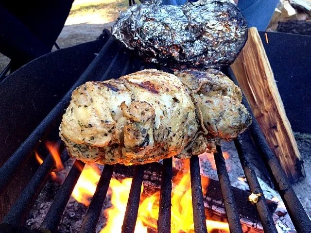 Snapdishの料理写真:grilled boneless garlic rubbed chicken|Cari Gennarelliさん