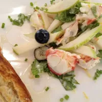 Snapdishの料理写真:pear and lobster salad|nina danslcielさん