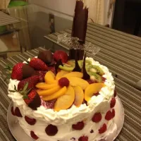 🍓Birthday fruit cake🎂🍓|Grady Tayさん