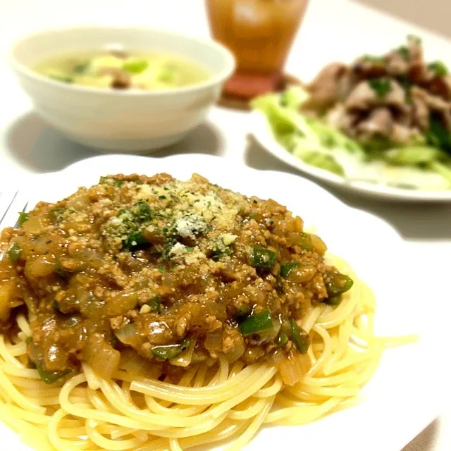 カレーミートソースパスタ・冷しゃぶサラダ・ブロッコリーとしめじのかき卵スープ|kie3さん