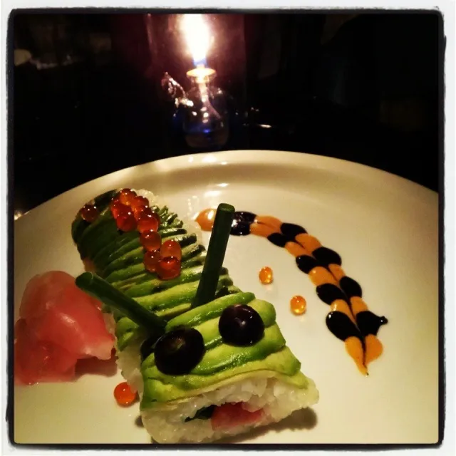 イモムシおじさんのマグロアボガドロール|マペ子さん