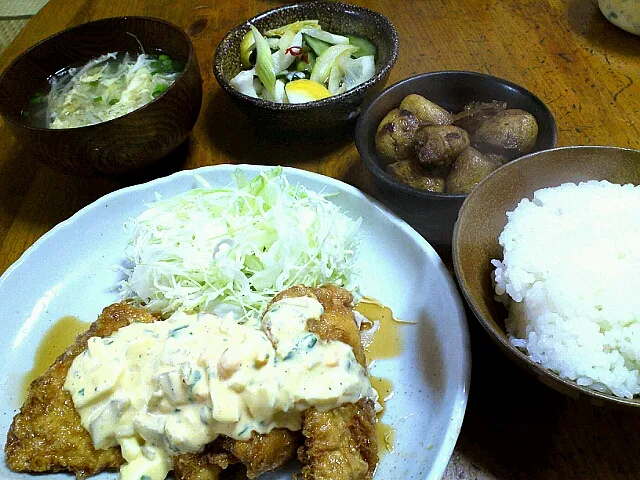 Snapdishの料理写真:チキン南蛮定食  手作りタルタルソースで。|maさん