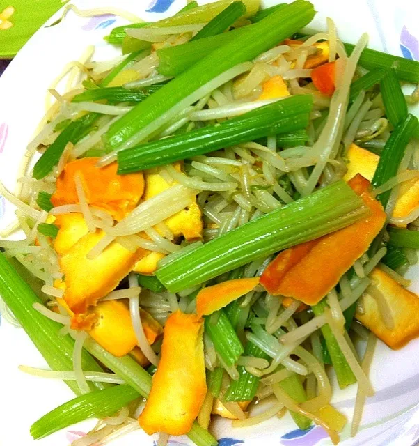 fried bean sprouts bubble with tofu|PeonyYanさん