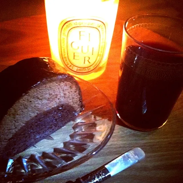 rich chocolate cake with red wine at 10pm ♡|tayukoさん