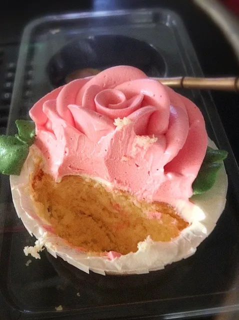 Snapdishの料理写真:rose cake! ><|toodpleumさん