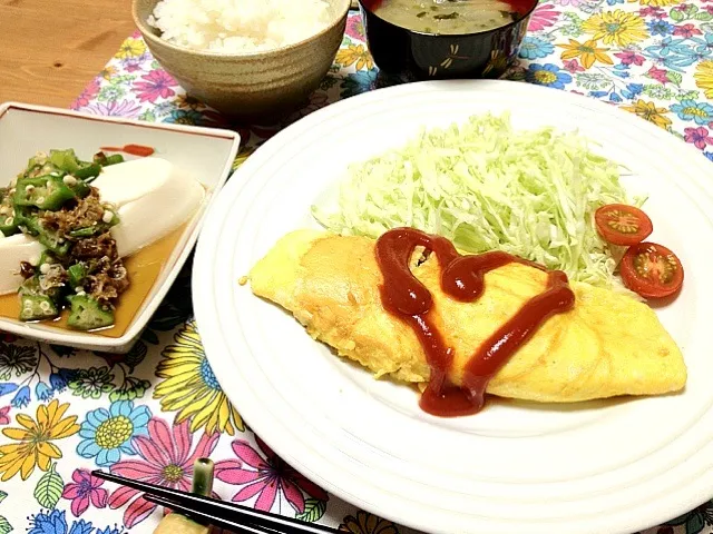 祖母から母→私に引き継がれた、挽肉のオムレツ🍴男前豆腐 オクラ和え添え|Kaori Takedaさん