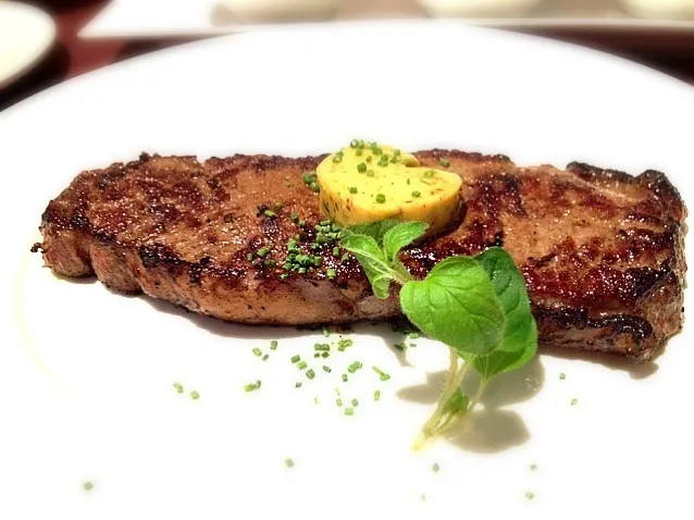 Snapdishの料理写真:Angus Sirloin Steak|prissyさん