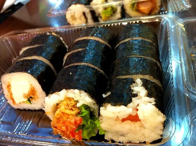 sushi roll|genさん