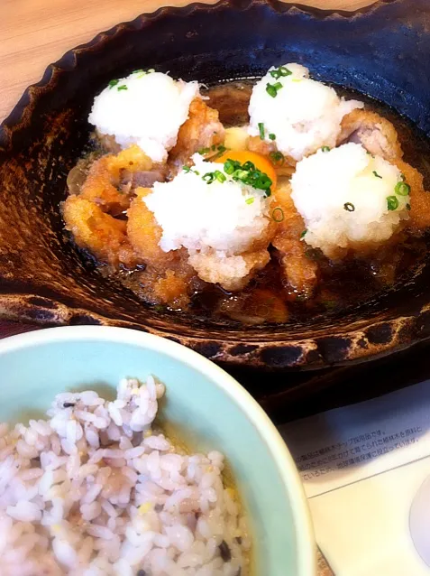 鳥かつ煮定食。揚げ物、飽きてきました。|abe yoshiroさん