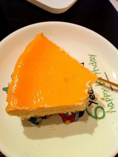 Snapdishの料理写真:チョットたべちゃた。コストコのチーズケーキ(*･ε･*)|Parukoさん