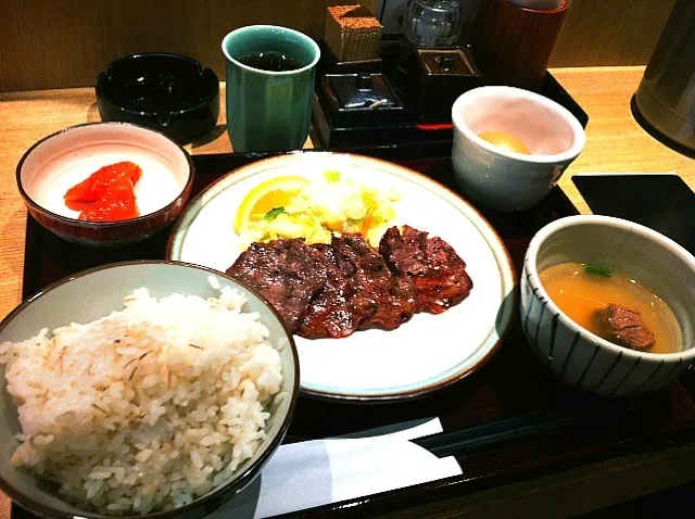 Snapdishの料理写真:たんやの朝定食|Yusuke Sakaguchiさん