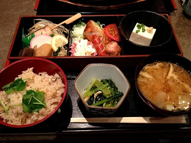 今日のランチ。健康定食。|Atsushi Yoshimotoさん