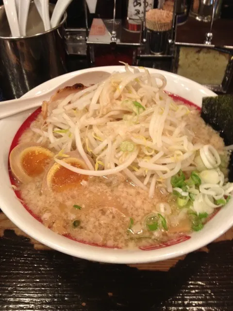 Snapdishの料理写真:もやし玉子ラーメン|Ryo Nagumoさん