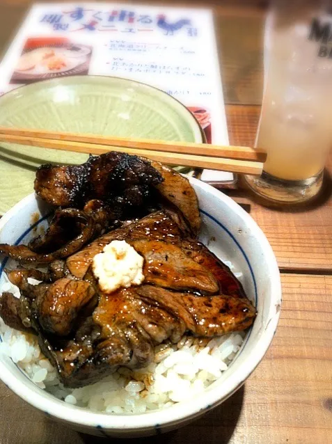 Snapdishの料理写真:山わさびのせ十勝豚丼|tonさん