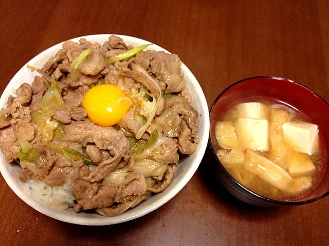 スタミナ丼|もめんさん