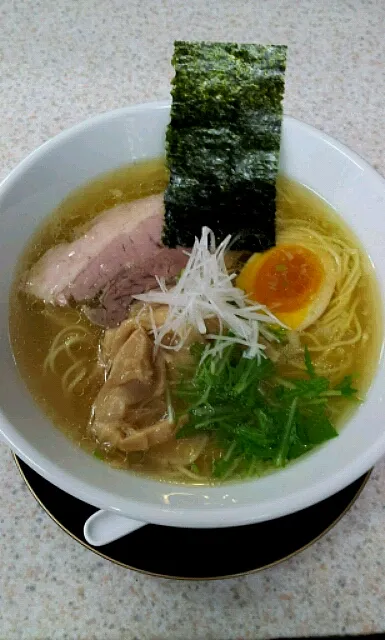 地鶏だし淡麗塩Soup (Soup＠神保町)|(p`･ω･´q)さん