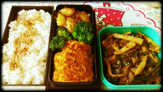 Snapdishの料理写真:手作りお弁当  メインはチンジャオロース♡|小林沙樹さん