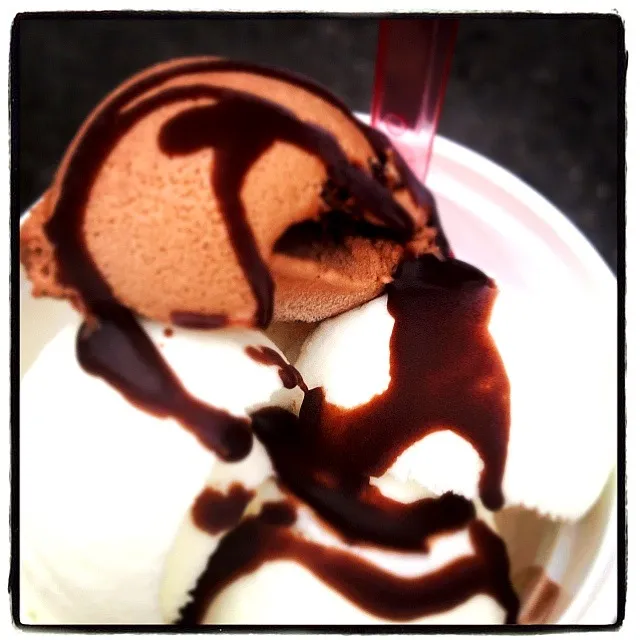 coconut milk & chocolate ice-cream|kokoroさん