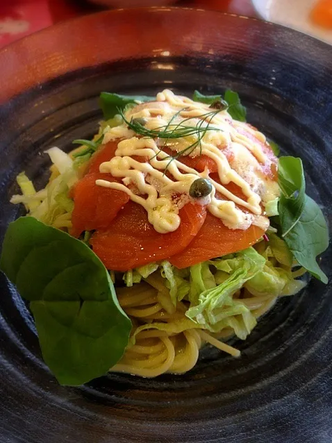 サーモンサラダの冷製パスタ🍝、冷製やっぱ好きだなぁ～|Kazuさん