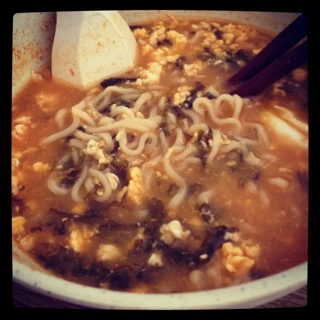 Snapdishの料理写真:curry flavour maggie mee|niannnnnmmnnさん