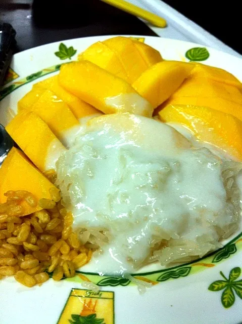 sweet sticky rice with mango|devil aehさん