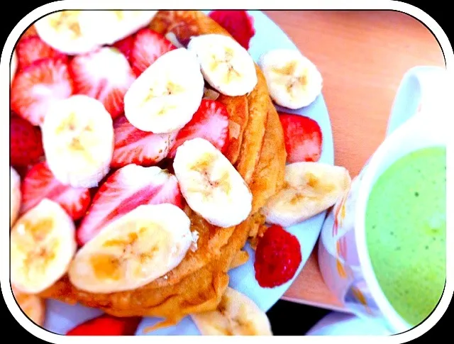 fruits pancake and green tea milk|'naさん