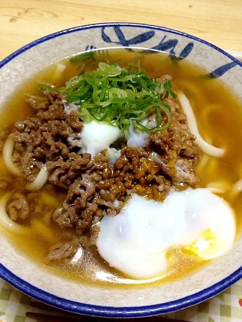 冷たいうどん 肉そぼろと納豆と温玉のせ|Hisakoさん