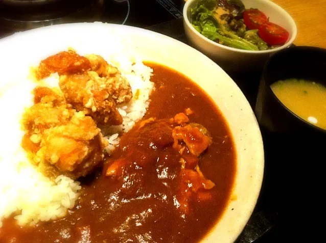 蕎麦屋的な味の手羽元カレー。最近昼メシがほぼカレーな気がする|もとゆきさん