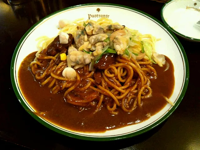 名古屋流あんかけパスタ。ボンゴレで、ソースをカレーに変更！|大石さん