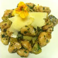 Snapdishの料理写真:ARTICHOKE APPLE GNOCCHI w/ ROASTED SHALLOT. FRIED SAGE.NASTURTIUM BUTTER AND PARMESAN