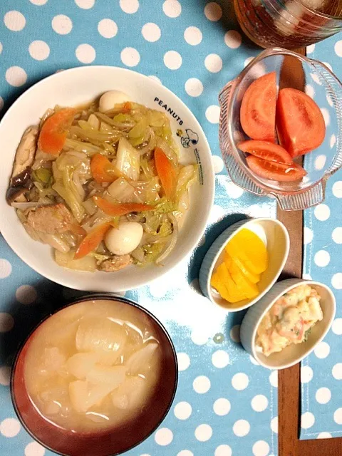 中華丼,タマネギとジャガイモの味噌汁|ふぅかさん