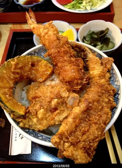 牛久 『たちばな』の江戸前天丼|かずひこさん