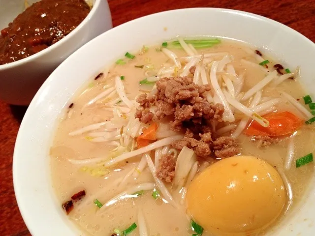 塩タンメン（麺半分＋味玉）に、カレーご飯。 #ランチ #麺|Takashi H.さん