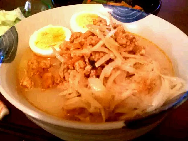 鶏挽き肉で担々麺味のうどん|chanmimiさん