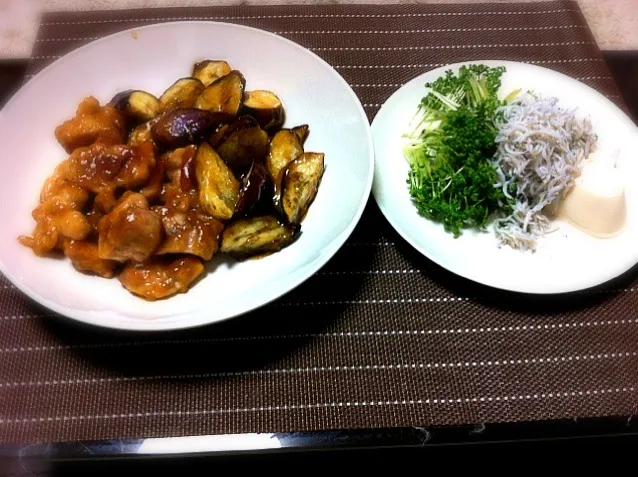 茄子と鶏もも肉のすっぱ煮と豆腐としらすとスプラウト|どんぐりやろうさん