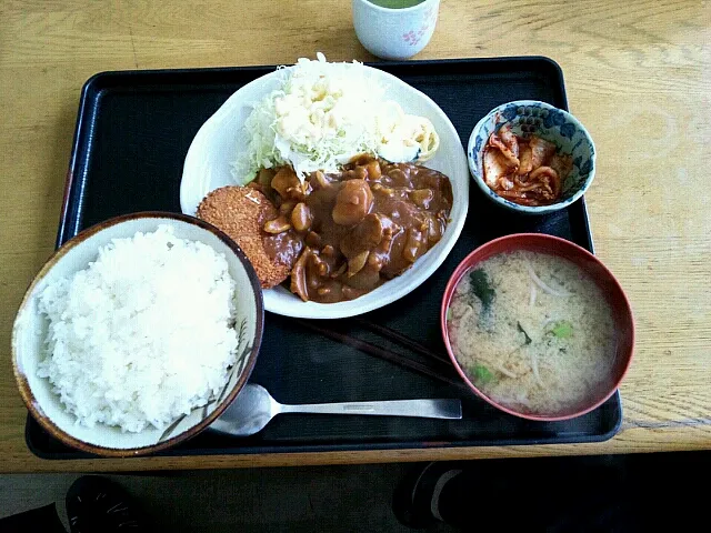 Snapdishの料理写真:野菜コロッケカレーがけランチ|小川徹さん