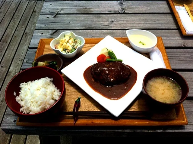 ハンバーグ定食|高橋真耶さん