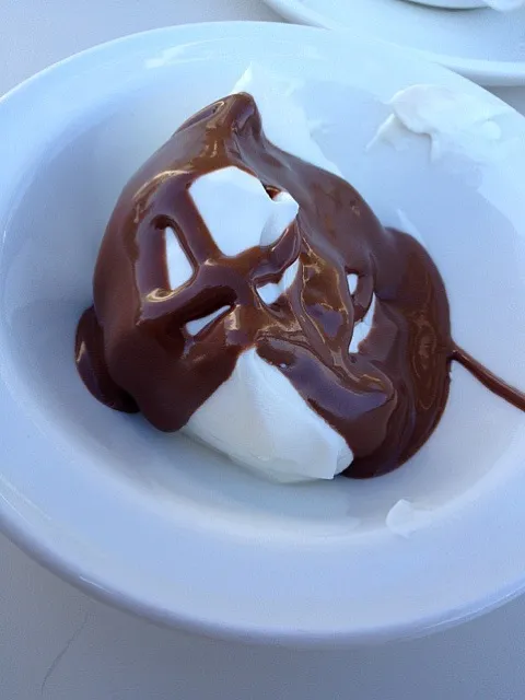 Greek Yogurt & Nutella|David Armondさん