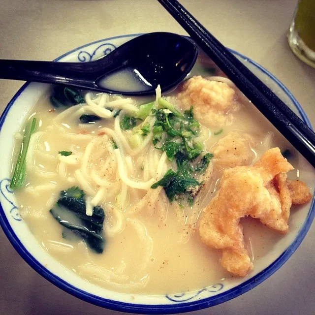 Fried Fish Noodle Soup|I make food look good. 😎さん