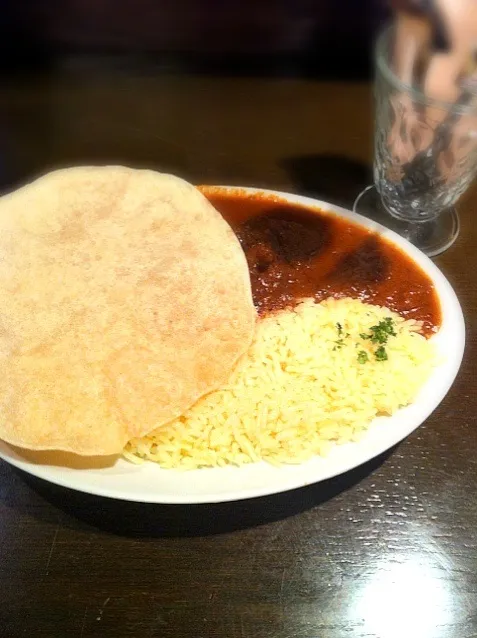 中目黒red book チキンカレーとパパード 豆のせんべい|tonさん